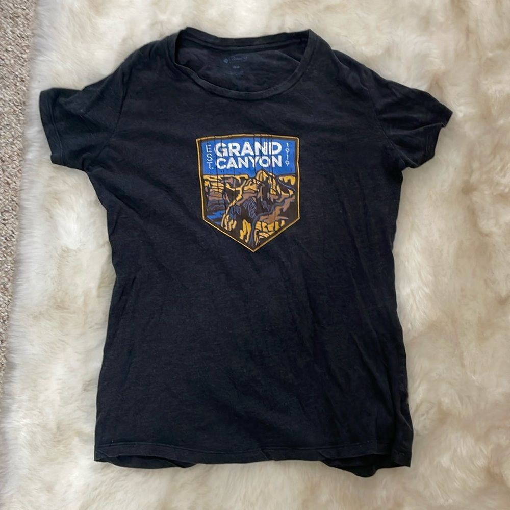 Columbia Grand Canyon dark grey T Shirt Medium vintage graphic tee m